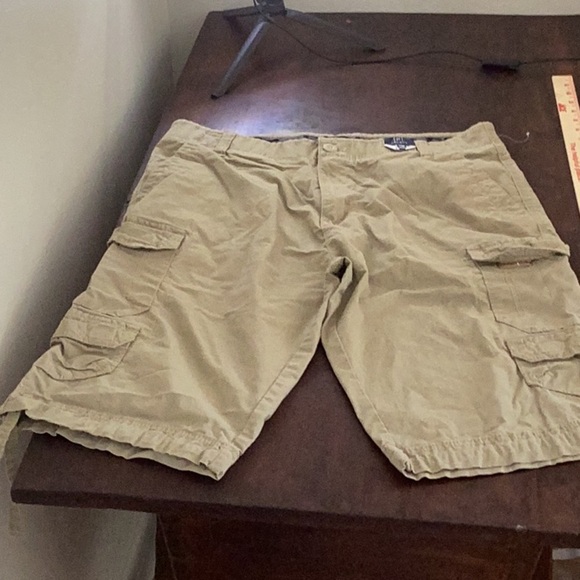 Hurley Tan Cargo Shorts with Comfortable Fit Sz 36 - Picture 9 of 9